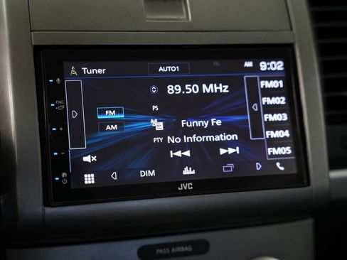 Used 2011 Nissan Sentra 2.0 SR FWD image 20