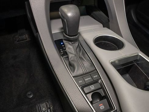 Certified 2022 Toyota Avalon Limited w/ Advanced Safety Package image 16