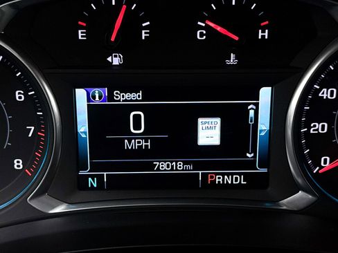 Used 2019 Chevrolet Traverse RS image 39