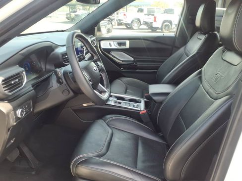 Used 2022 Ford Explorer ST w/ Equipment Group 401A AWD/4WD image 24