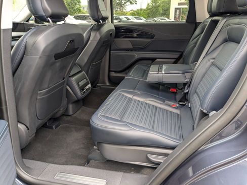 Used 2024 Lincoln Nautilus Reserve image 20