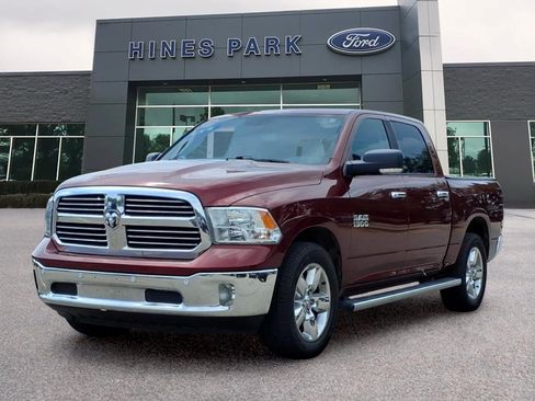 Used 2018 RAM 1500 Big Horn AWD/4WD image 3