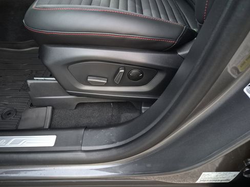 New 2026 Ford Explorer ST-Line w/ Premium Package image 12