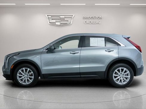 Certified 2023 Cadillac XT4 Luxury w/ Cold Weather Package AWD/4WD image 4