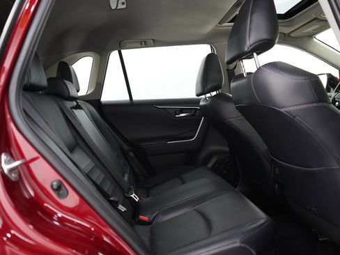 Used 2020 Toyota RAV4 Limited w/ Limited Grade Weather Package AWD/4WD image 9