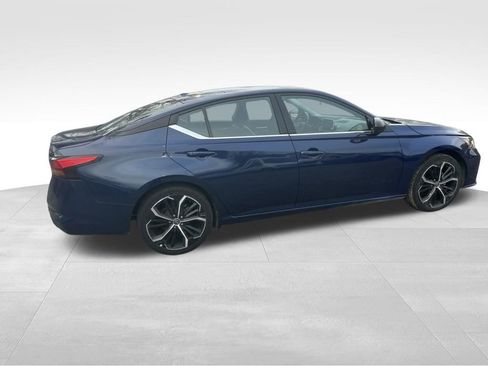 Used 2023 Nissan Altima 2.5 SR image 24