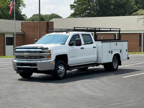 Used 2016 Chevrolet Silverado 3500 W/T w/ WT Convenience Package AWD/4WD image 1