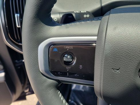 New 2025 Nissan Armada SL image 30