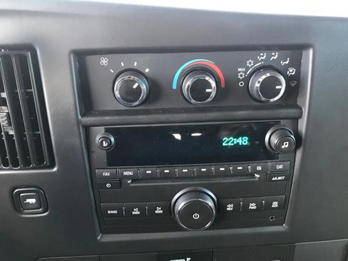 Used 2016 Chevrolet Express 3500 LT w/ LT Preferred Equipment Group image 18