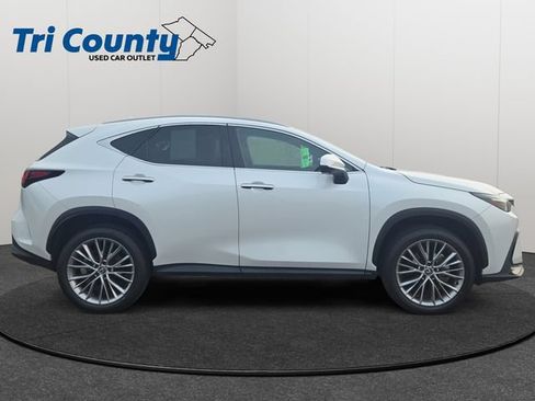 Used 2024 Lexus NX 350 AWD w/ Luxury Package image 9