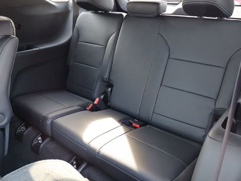 New 2026 Chevrolet Traverse LT w/ Driver Confidence Package image 41