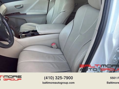 Used 2010 Toyota Venza AWD image 11