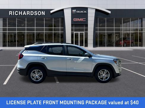 Used 2022 GMC Terrain SLE w/ Driver Convenience Package AWD/4WD image 7