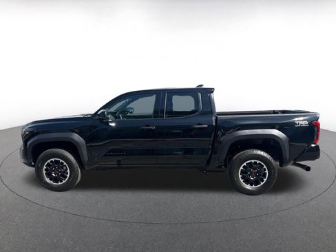 Used 2025 Toyota Tacoma TRD Off-Road image 8