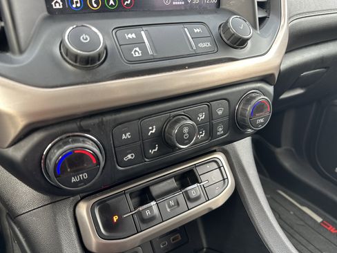 Used 2020 GMC Acadia Denali image 21