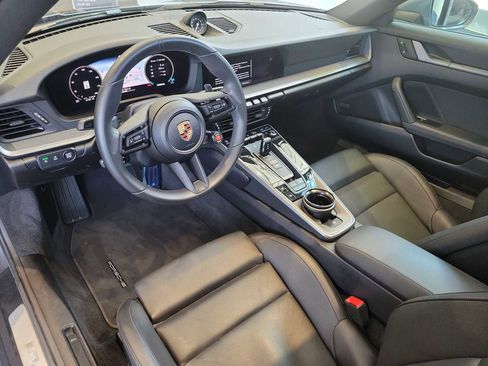 Used 2025 Porsche 911 Carrera RWD image 2