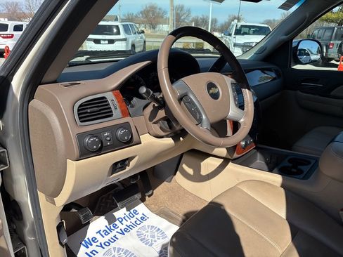 Used 2009 Chevrolet Silverado 1500 LTZ w/ White Diamond Edition image 57