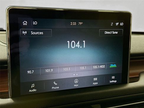Used 2023 Lincoln Aviator Reserve AWD/4WD image 9