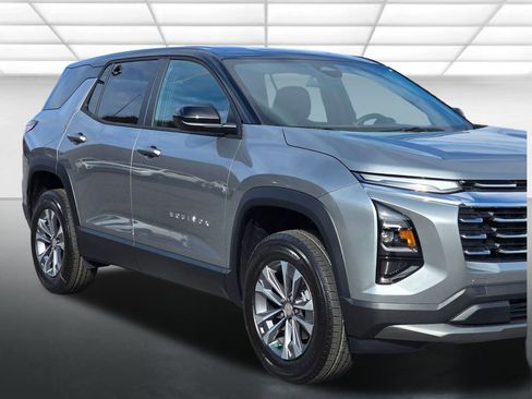 New 2026 Chevrolet Equinox LT FWD image 42