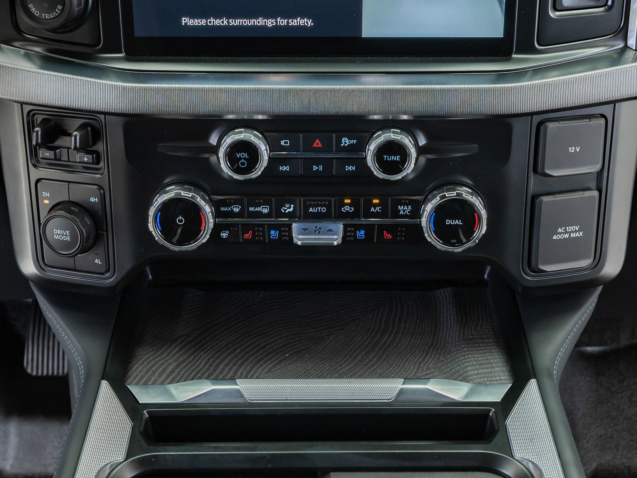 Used 2025 Ford F450 Platinum AWD/4WD image 25
