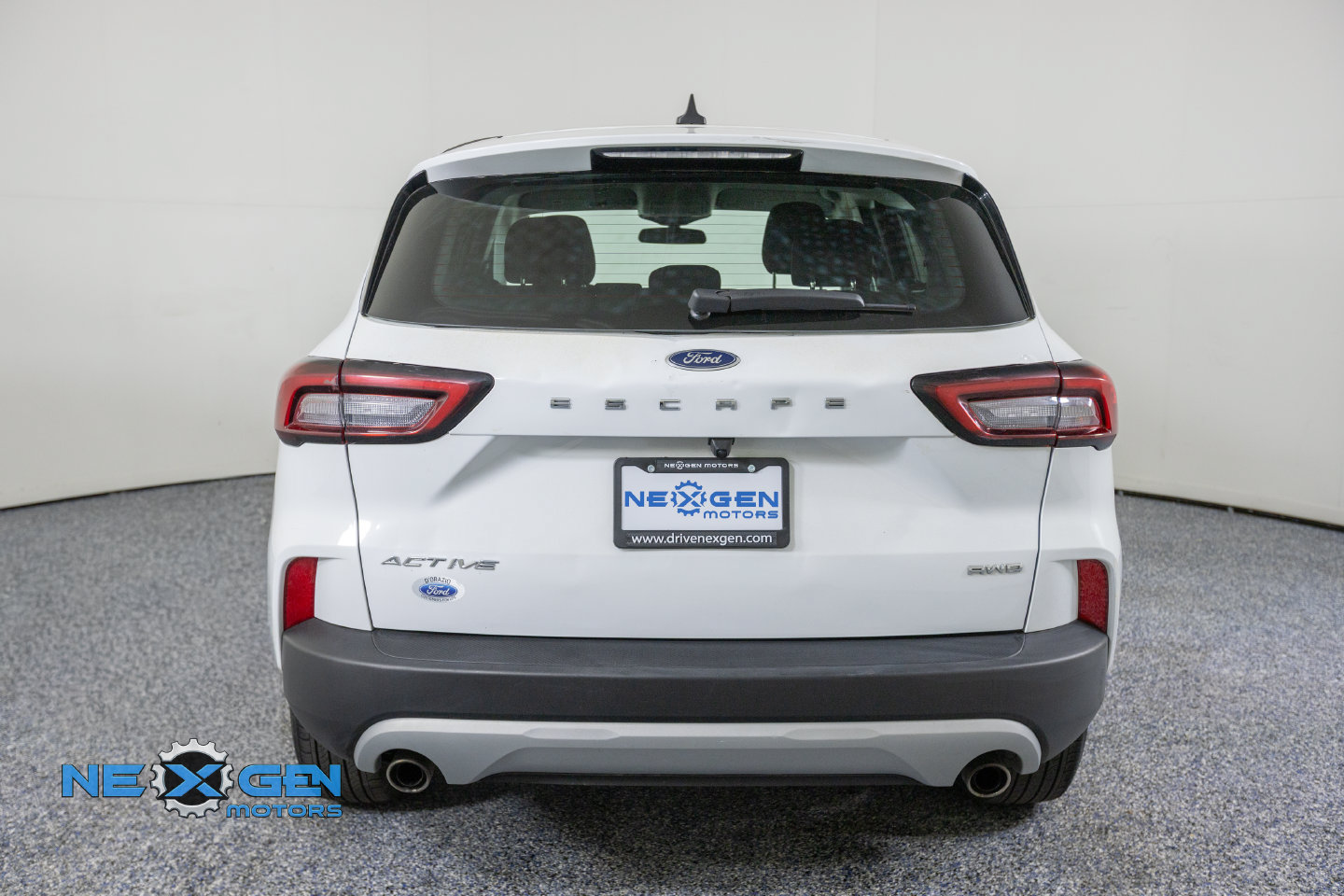 Used 2023 Ford Escape Active AWD/4WD image 7