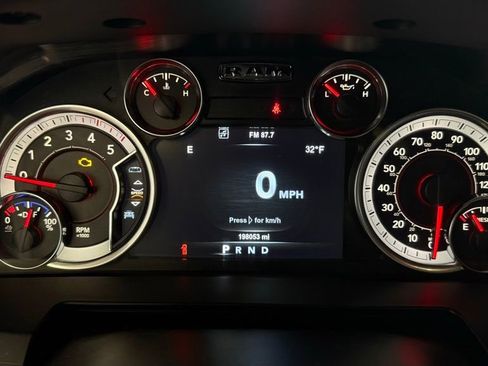 Used 2018 RAM 2500 Laramie w/ Cold Weather Group image 19