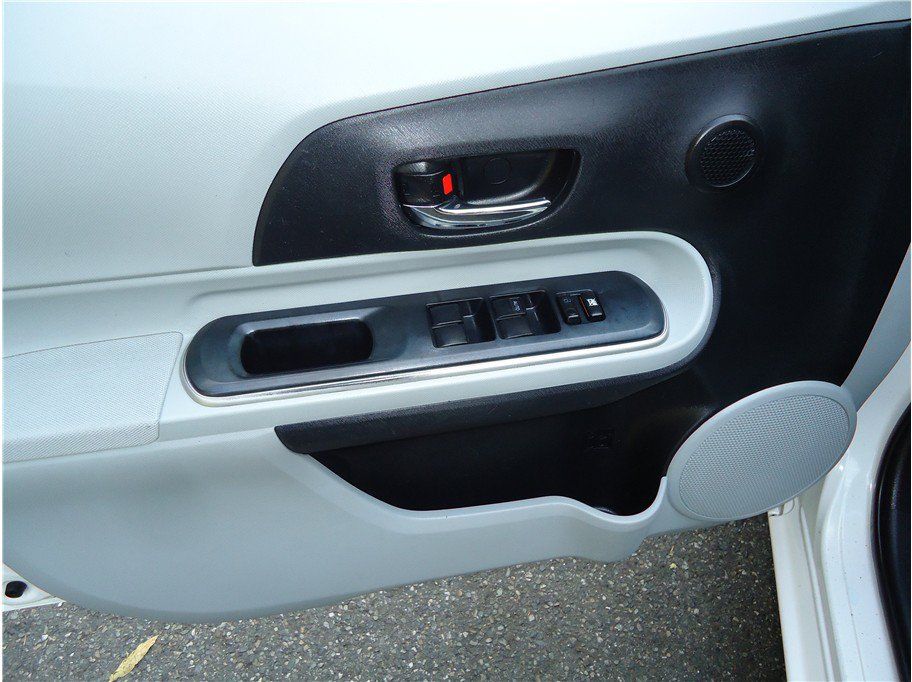 Used 2014 Toyota Prius C Two FWD image 10