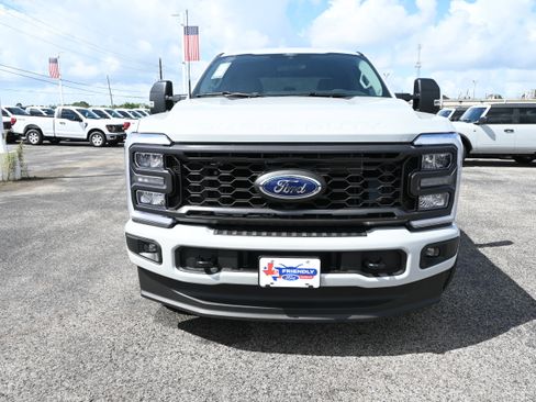 New 2026 Ford F250 XL w/ STX Appearance Package AWD/4WD image 9