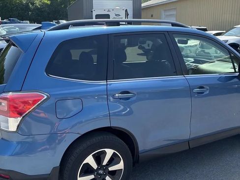 Used 2017 Subaru Forester 2.5i Limited AWD/4WD image 9