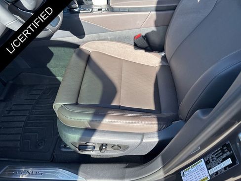 Used 2025 Lexus RX 350 FWD w/ Convenience Package image 16
