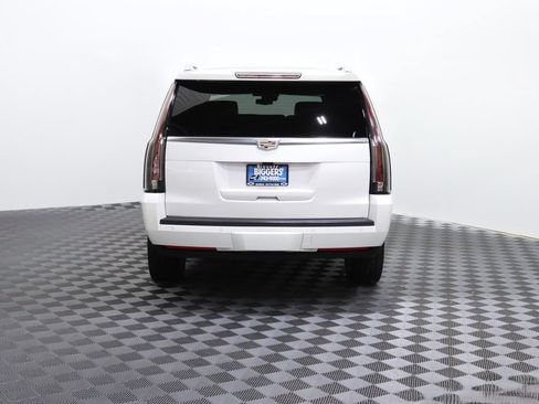 Used 2019 Cadillac Escalade ESV Platinum AWD/4WD image 6