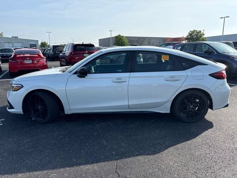 Used 2023 Honda Civic Sport image 6