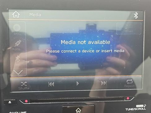 Used 2021 Subaru Ascent Limited w/ Technology Package AWD/4WD image 15