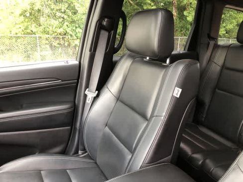 Certified 2021 Jeep Grand Cherokee Limited w/ Quick Order Package 28K 80th AWD/4WD image 13
