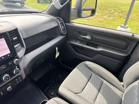 New 2026 RAM 1500 Warlock AWD/4WD image 31