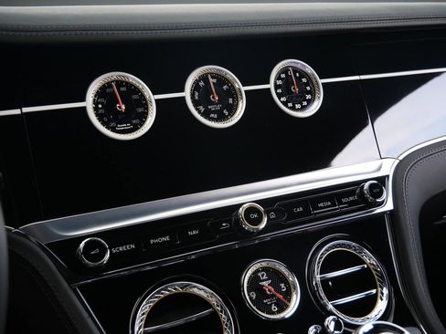 Used 2022 Bentley Continental GT Speed image 17