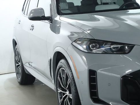 Used 2025 BMW X5 xDrive40i w/ M Sport Package image 8