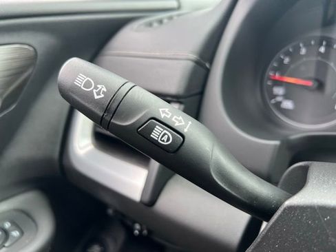 Used 2023 GMC Terrain SLE w/ Driver Convenience Package image 19