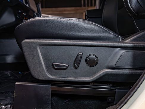 Used 2025 Ford Bronco Outer Banks image 21