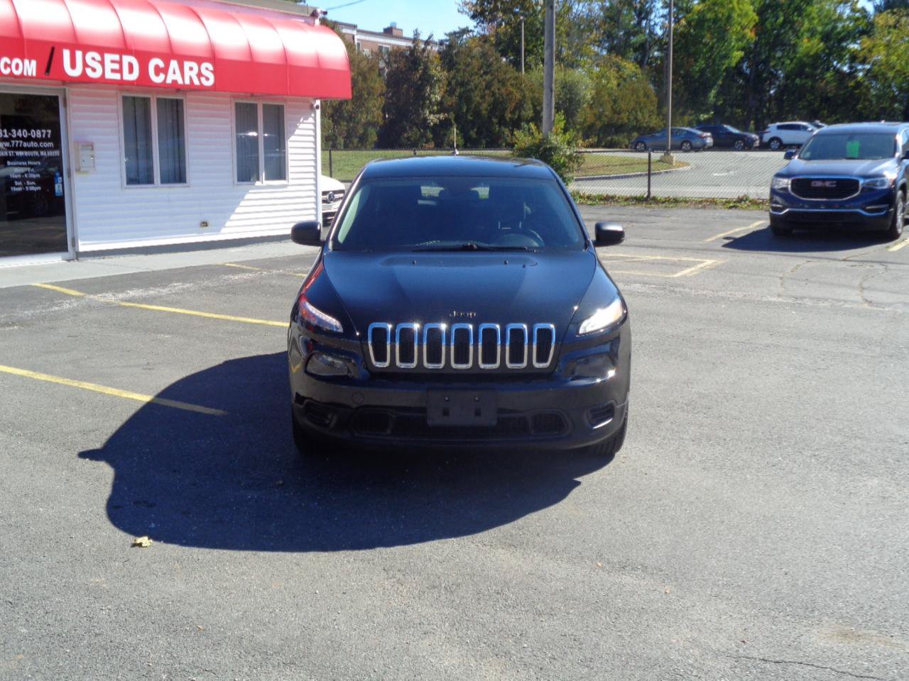 Used 2015 Jeep Cherokee Sport FWD image 10