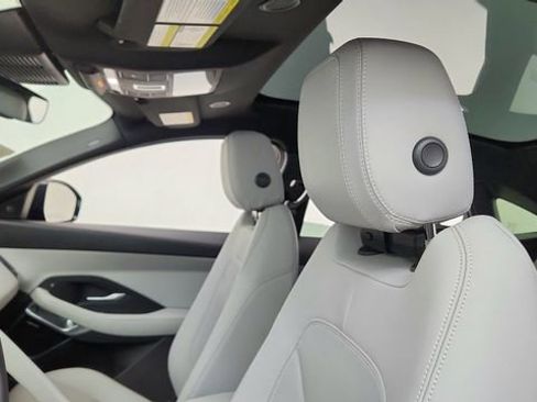 Used 2024 Jaguar E-PACE R-Dynamic SE image 31