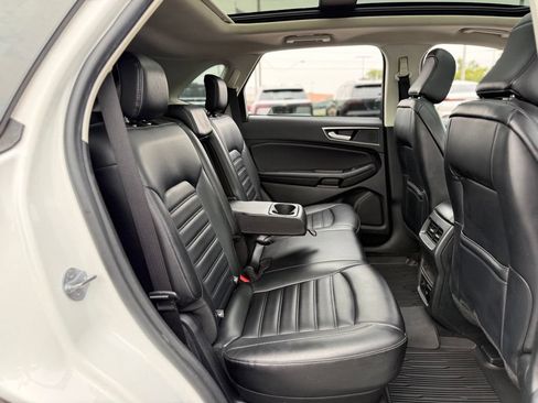 Certified 2024 Ford Edge SEL w/ Convenience Package AWD/4WD image 15