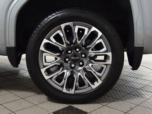 Used 2024 GMC Sierra 1500 Denali Ultimate AWD/4WD image 29