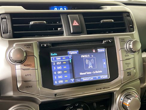 Used 2018 Toyota 4Runner SR5 Premium image 27