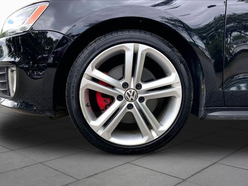 Used 2015 Volkswagen Jetta GLI SE FWD image 11