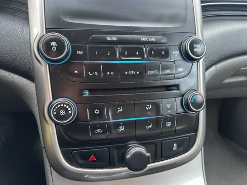 Used 2015 Chevrolet Malibu LS FWD image 43