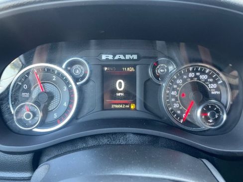 Used 2024 RAM 3500 Tradesman w/ Chrome Appearance Group AWD/4WD image 11