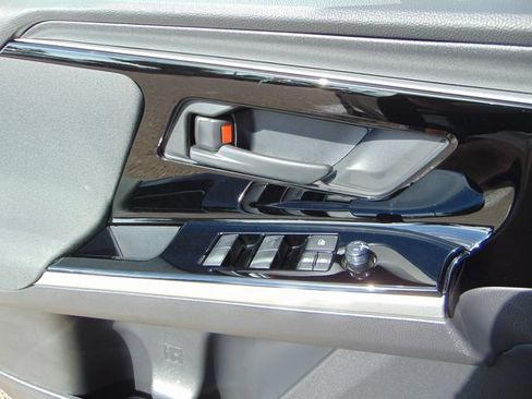 Certified 2023 Subaru Solterra AWD image 20