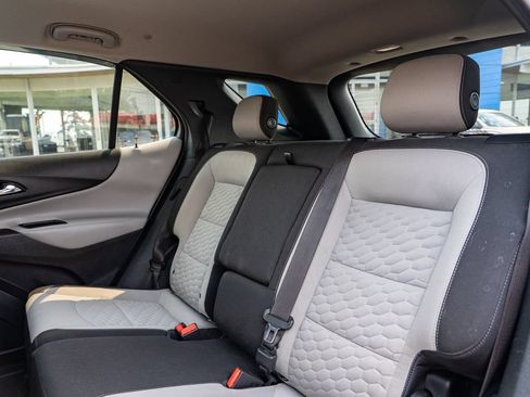 Used 2018 Chevrolet Equinox LT AWD/4WD image 26