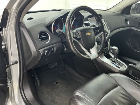 Used 2015 Chevrolet Cruze LT image 16